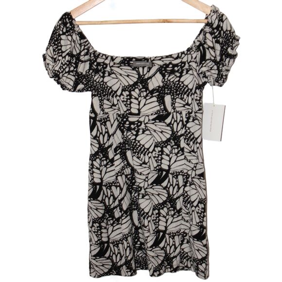 Urban Outfitters Dresses & Skirts - NWOT Womens Urban Outfitters Black White Floral Short Sleeve Mini Dress Size M